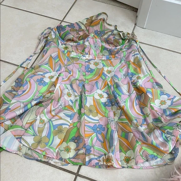 Floral crossover for love and lemons Dress - Picture 6 of 10